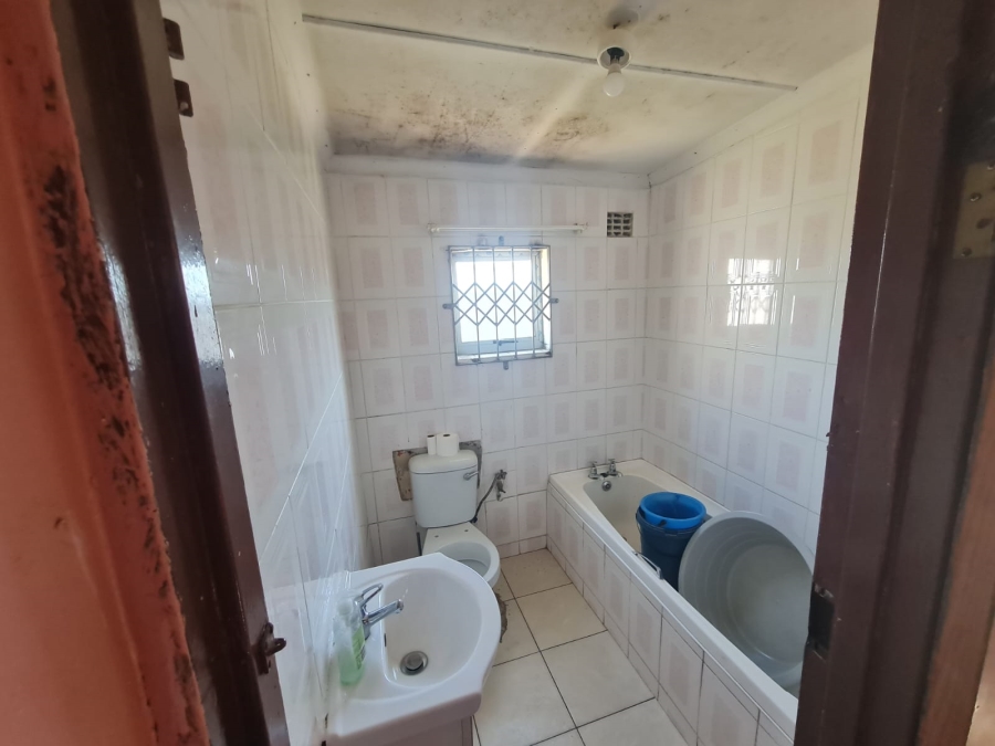 2 Bedroom Property for Sale in Mdantsane Nu 3 Eastern Cape